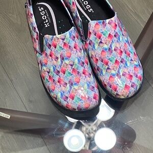 Klogs Women's Colorful Patterned Mules